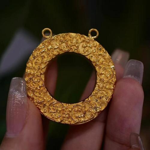 金色技艺的传承 非遗古法手工金錾刻与当代首饰设计